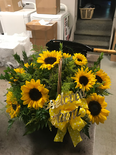 Florist «Crystal Florist & Greenhouse II», reviews and photos, 311 Passaic St, Garfield, NJ 07026, USA