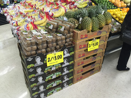 Grocery Store «Grocery Outlet Bargain Market», reviews and photos, 52115 SW Chinook Plaza, Scappoose, OR 97056, USA