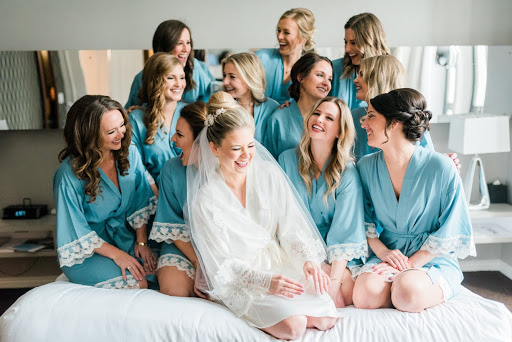 Hair Salon «Chic Concepts Salon», reviews and photos, 607 Irving Park Rd, Roselle, IL 60172, USA