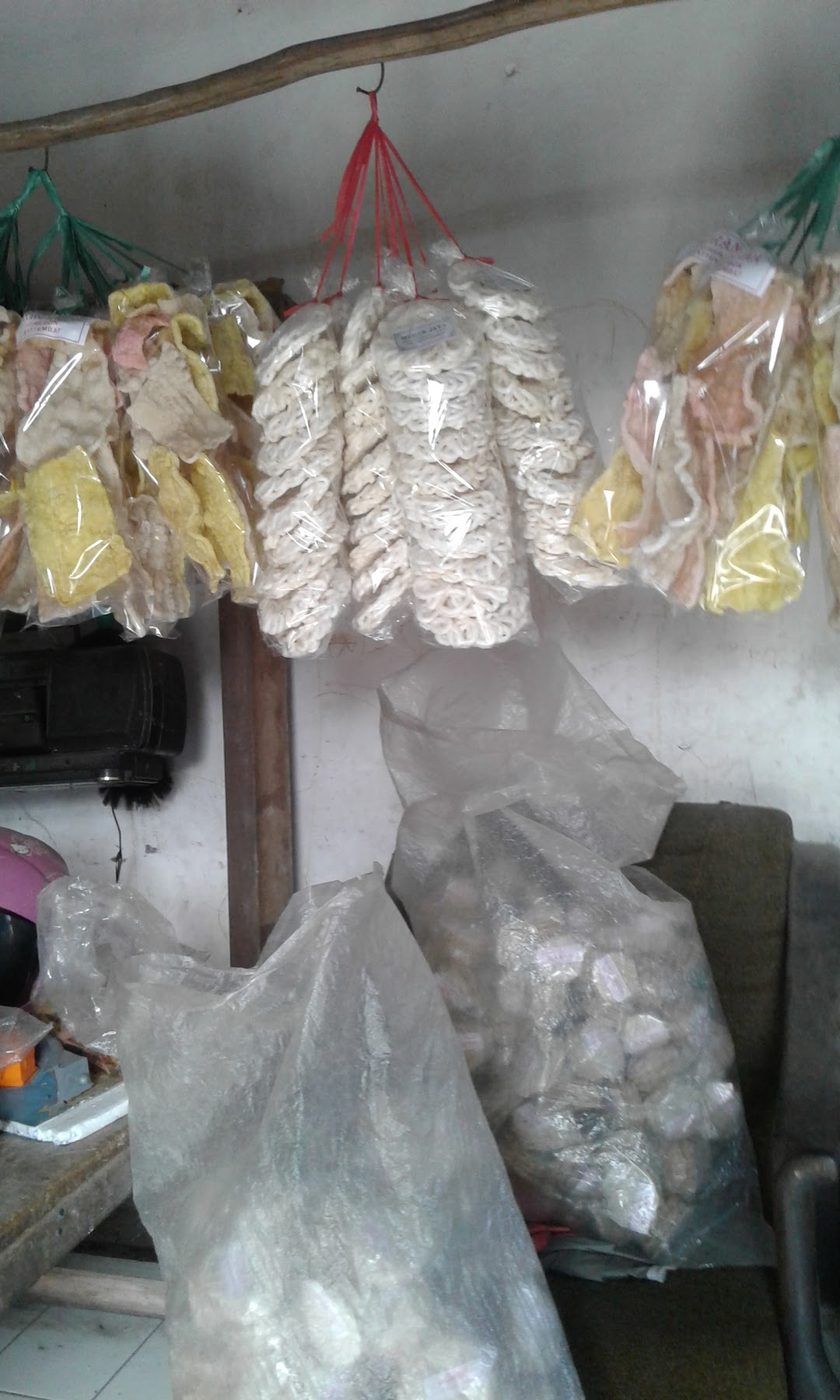 Toko Oleh Oleh Khas CIREBONKRUPUK,OPAK,GAPIT,DLL KIRANA