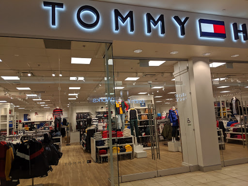 Tommy Hilfiger Stores Toronto - Clothing store ※2023 TOP 10※ near me