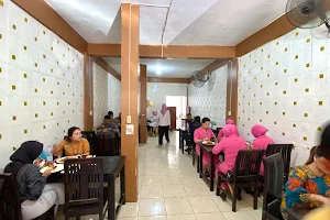 Rumah Makan RANTAU Masakan Padang image