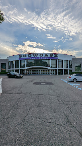 Movie Theater «Cross County Multiplex Cinemas», reviews and photos, 2 South Dr, Yonkers, NY 10704, USA