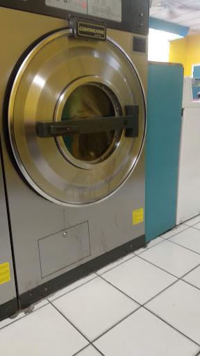 Laundromat «Waters Coin Laundry», reviews and photos, 7302 W Waters Ave, Tampa, FL 33634, USA
