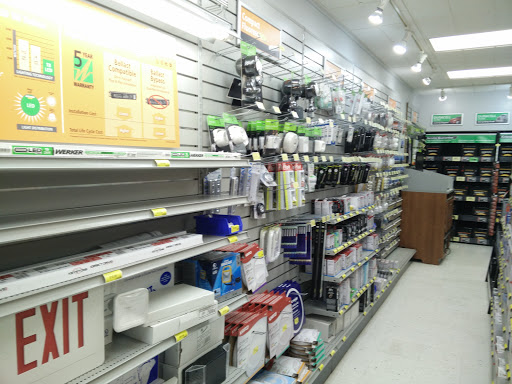 Car Battery Store «Batteries Plus Bulbs», reviews and photos, 12825 SW Canyon Rd, Beaverton, OR 97005, USA