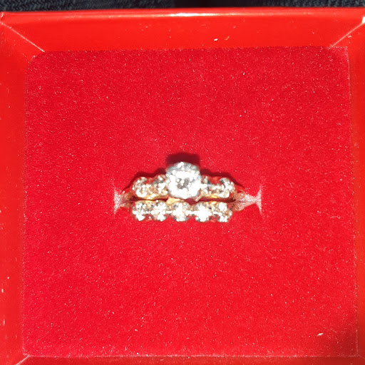 Pawn Shop «EZPAWN», reviews and photos, 1001 N Beckley Ave #608, DeSoto, TX 75115, USA