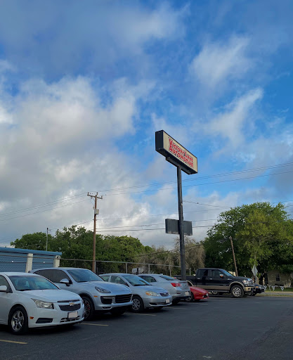 Auto Repair Shop «Victory Lane Automotive», reviews and photos, 264 Kitty Hawk Rd, Universal City, TX 78148, USA