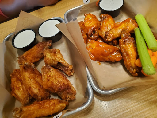 Chicken wings restaurant Beaumont
