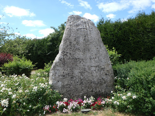 Menhir La Queue de Gargantua à Borest