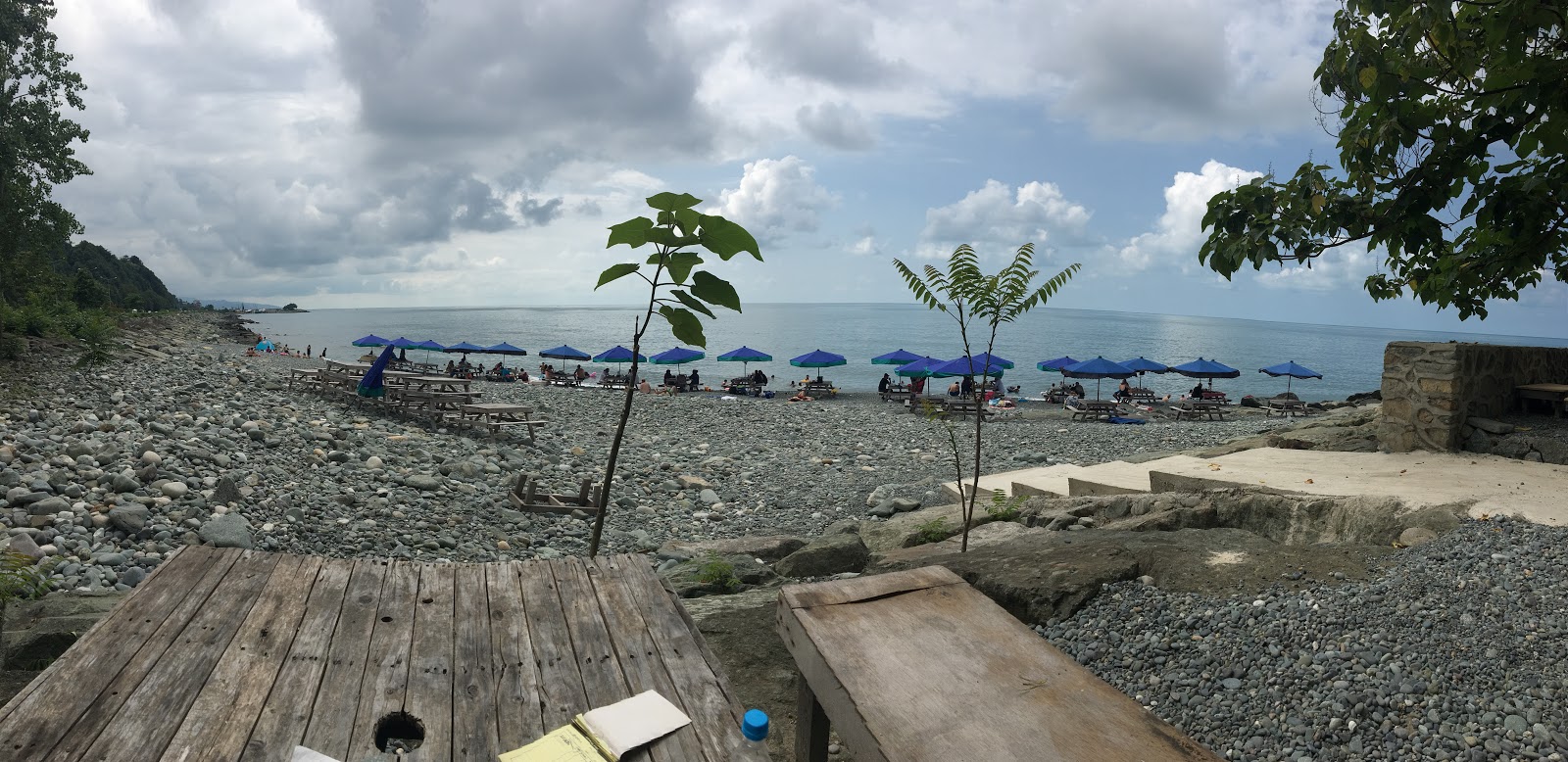Foto di Saklibahce Family Beach con una superficie del ciottoli grigi
