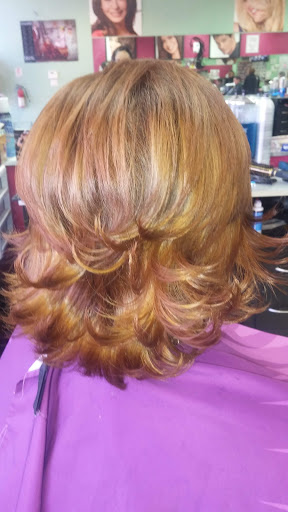 Beauty Salon «Kary Elys Hair Salon», reviews and photos, 111 N 6th St, Conroe, TX 77301, USA