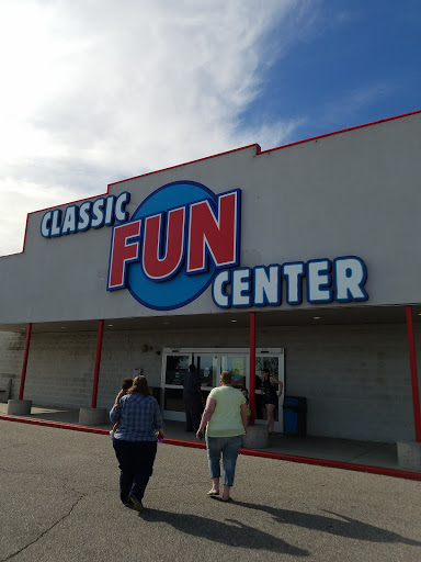 Amusement Center «Classic Fun Center», reviews and photos, 867 N Angel St, Layton, UT 84041, USA