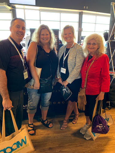 Animal Feed Store «Family Pet Food Center», reviews and photos, 1228 S Military Ave, Green Bay, WI 54304, USA