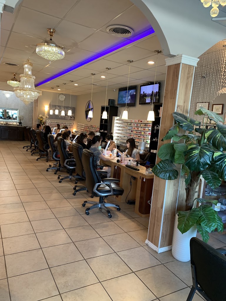 Pro nails & spa 79772