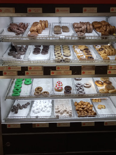 Donut Shop «Maple Donuts», reviews and photos, 50 Robinhood Dr, Goldsboro, PA 17319, USA