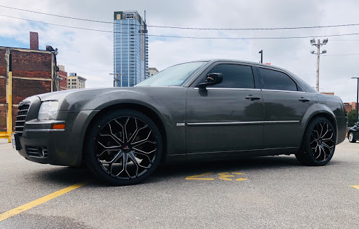 Car Stereo Store «Noyz & Toyz», reviews and photos, 7825 Lorain Ave, Cleveland, OH 44102, USA