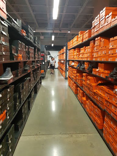 Clothing Store «Nike Factory Store», reviews and photos, 651 Kapkowski Rd #150, Elizabeth, NJ 07201, USA