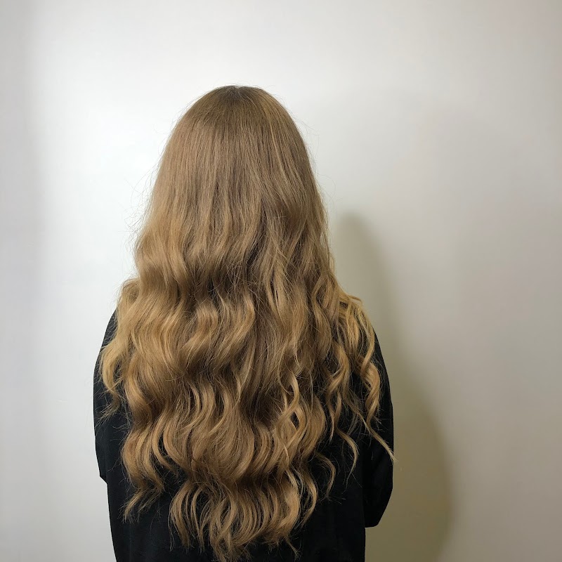 Kelowna Hair Stylist – Mary Hunter @ Orah Salon