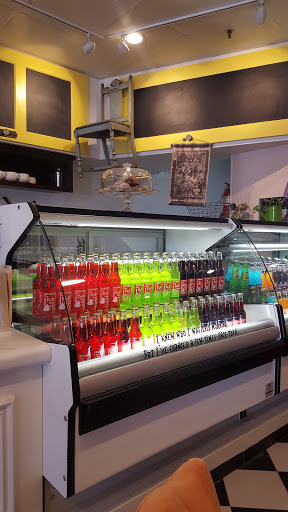 Dessert Shop «Creme and Sugar», reviews and photos, 6312 E Santa Ana Canyon Rd, Anaheim, CA 92807, USA