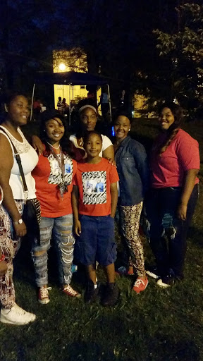 Park «Chicago Park District Fieldhouse», reviews and photos, 6743 S Kedzie Ave, Chicago, IL 60629, USA