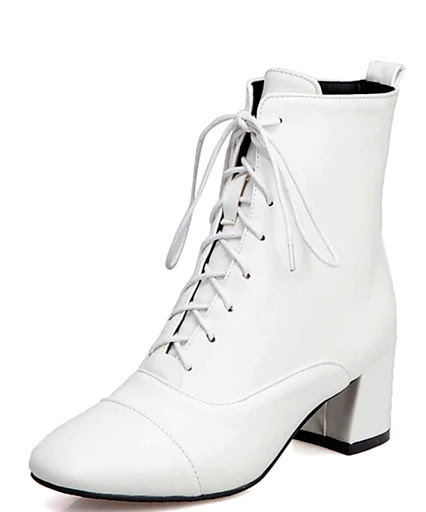 Stores to buy women's black boots Delhi