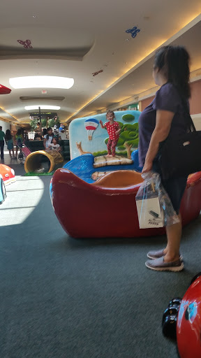 Electronics Store «Best Buy», reviews and photos, 470 Lewis Ave, Meriden, CT 06451, USA