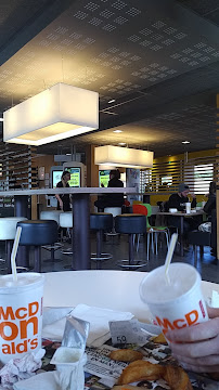 Atmosphère du Restauration rapide McDonald's à Croix - n°14