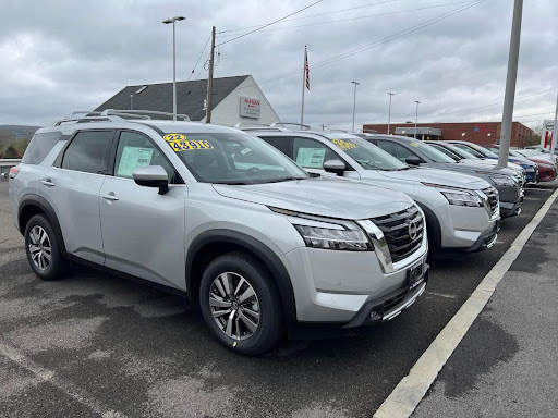 Car Dealer «Serafini Nissan», reviews and photos, 3101 Vestal Pkwy E, Vestal, NY 13850, USA