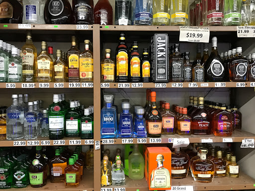 Liquor Store «Hollywood Liquor & Grocery», reviews and photos, 1959 Hollywood Ave, Shreveport, LA 71108, USA