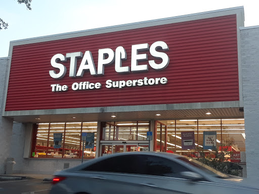 Office Supply Store «Staples», reviews and photos, 11806 Bruce B Downs Blvd, Tampa, FL 33612, USA