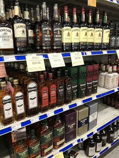 Liquor Store «Montgomery County Liquor & Wine - Cloverly», reviews and photos, 723 Cloverly St, Silver Spring, MD 20905, USA