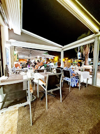 Atmosphère du Restaurant français L'Assiette Provençale à Cannes - n°8