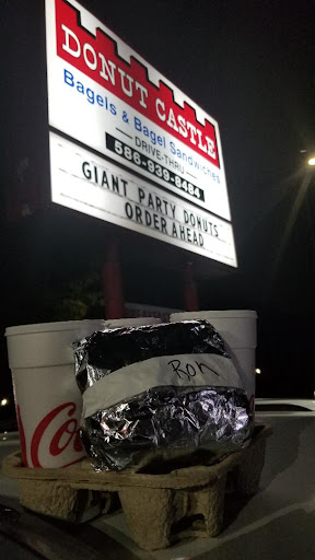 Donut Shop «Donut Castle», reviews and photos, 11831 E 13 Mile Rd, Warren, MI 48093, USA