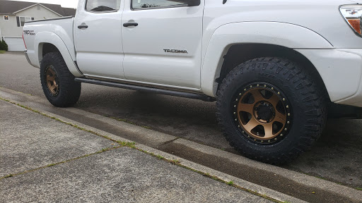 Tire Shop «Discount Tire», reviews and photos, 12410 S Meridian, Puyallup, WA 98373, USA