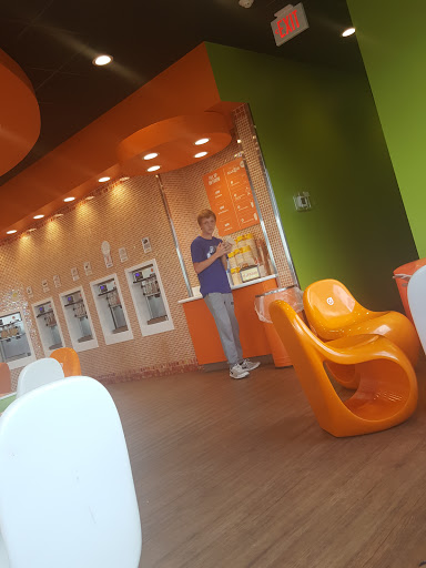Frozen Yogurt Shop «Orange Leaf Frozen Yogurt», reviews and photos, 1350 NW 18th St, Ankeny, IA 50023, USA