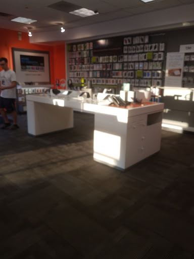 Cell Phone Store «AT&T», reviews and photos, 586 Susquehanna Blvd, Hazleton, PA 18202, USA