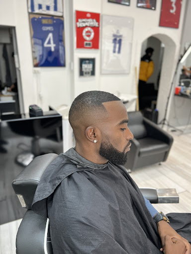 HeadQuKunster Barbershop in København V, København