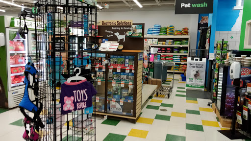 Pet Supply Store «Pet Supplies Plus», reviews and photos, 5161 Gull Rd, Kalamazoo, MI 49048, USA