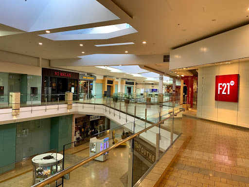 The Shops at Palm Desert image