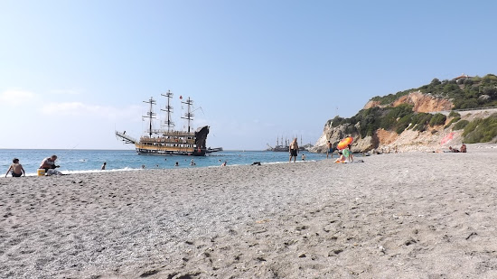 Dinek beach