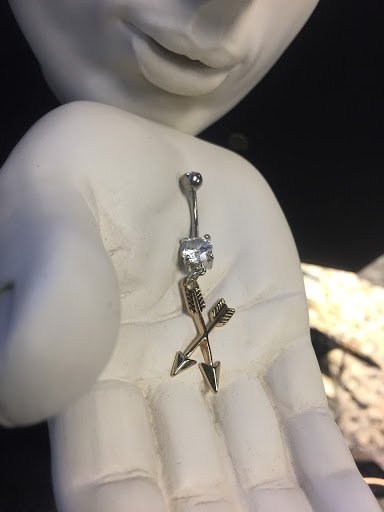 Body Piercing Shop «Artisan Body Piercing And Tattoo», reviews and photos, 5720 Hoggard Rd, Norfolk, VA 23502, USA