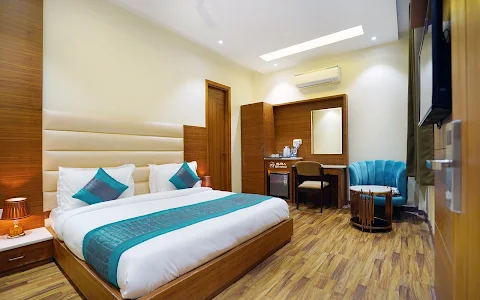 Hotel Aura Grand Amritsar by Levelup Hotels & Resorts image