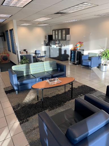 Hyundai Dealer «Planet Hyundai», reviews and photos, 15601 W Colfax Ave, Golden, CO 80401, USA