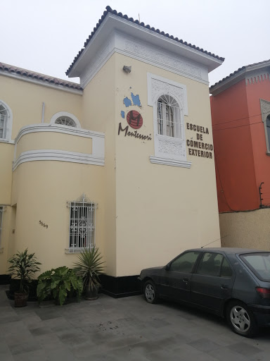 Montessori Escuela De Comercio Exterior