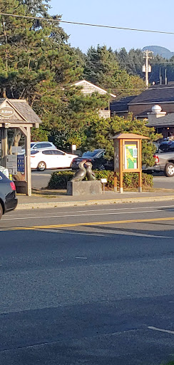 Grocery Store «Theresa Family Market», reviews and photos, 1170 S Hemlock St, Cannon Beach, OR 97110, USA