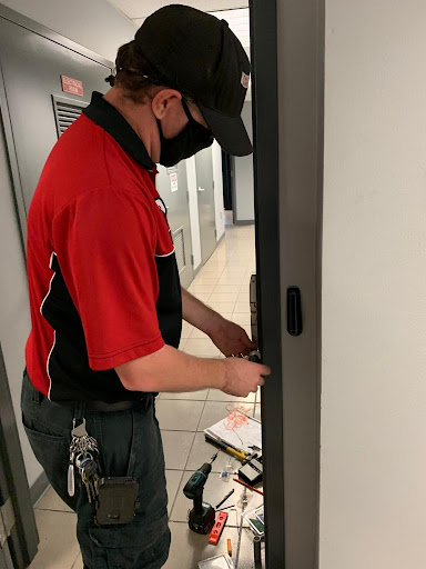 Locksmith «The Flying Locksmiths, Tampa South», reviews and photos, 156 E Bloomingdale Ave #100, Brandon, FL 33511, USA