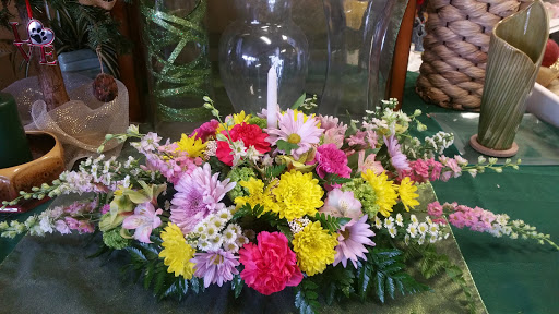 Florist «Accents of Eden Florist», reviews and photos, 2225 E Highland Rd, Highland Charter Twp, MI 48356, USA