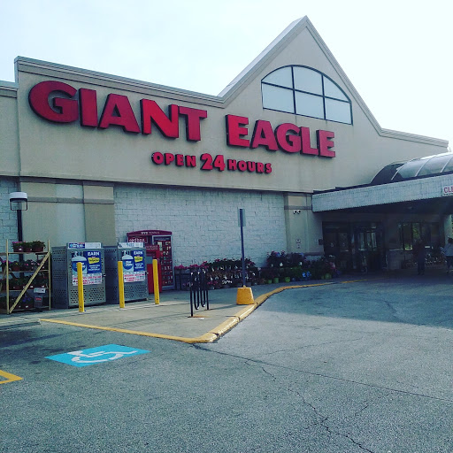 Giant Eagle Supermarket, 4401 Mayfield Rd, South Euclid, OH 44121, USA, 