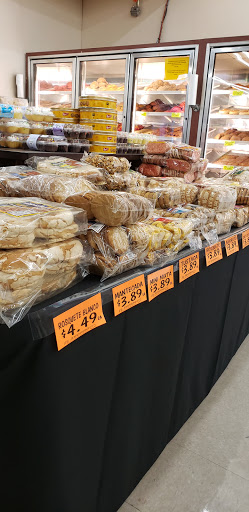 Supermarket «El Ahorro Supermarket Cambio De Cheques», reviews and photos, 3107 Blalock Rd, Houston, TX 77080, USA