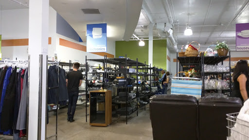 Thrift Store «Country Club & Southern Goodwill Retail Store & Donation Center», reviews and photos, 1046 S Country Club Dr, Mesa, AZ 85210, USA